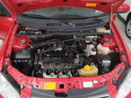 CHEVROLET - CELTA - 2013/2014 - Vermelha - R$ 34.500,00
