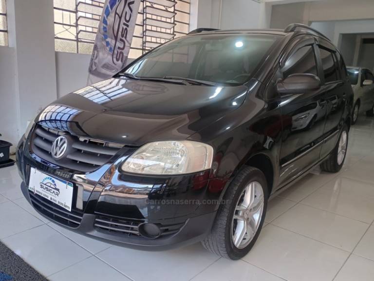VOLKSWAGEN - SPACEFOX - 2008/2008 - Preta - R$ 29.500,00
