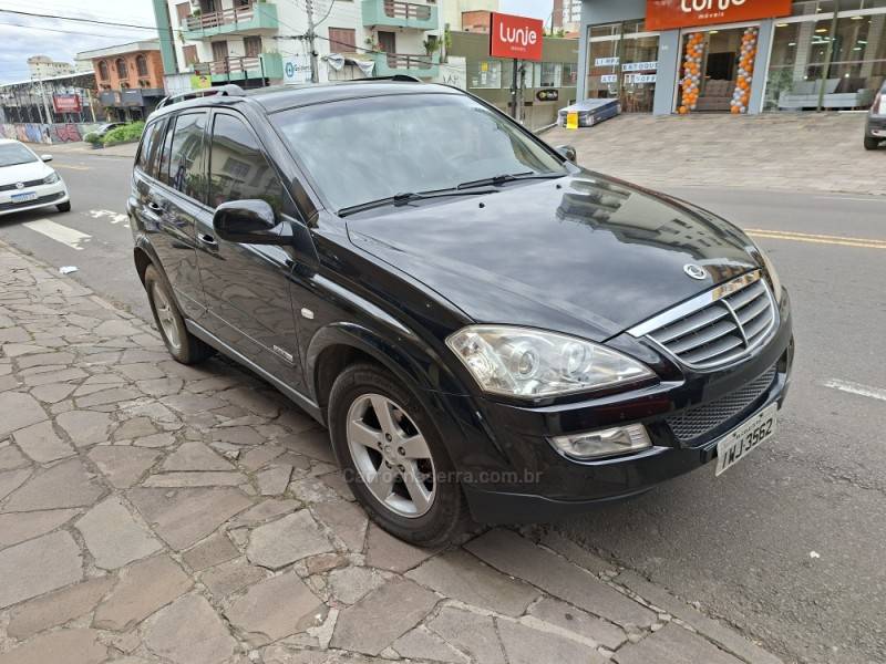 SSANGYONG - KYRON - 2012/2012 - Preta - R$ 50.000,00