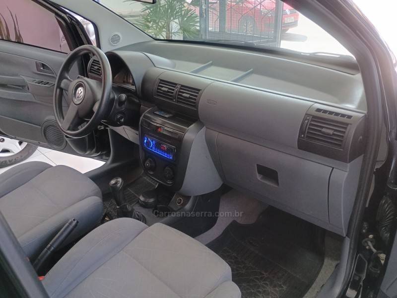 VOLKSWAGEN - SPACEFOX - 2008/2008 - Preta - R$ 29.500,00