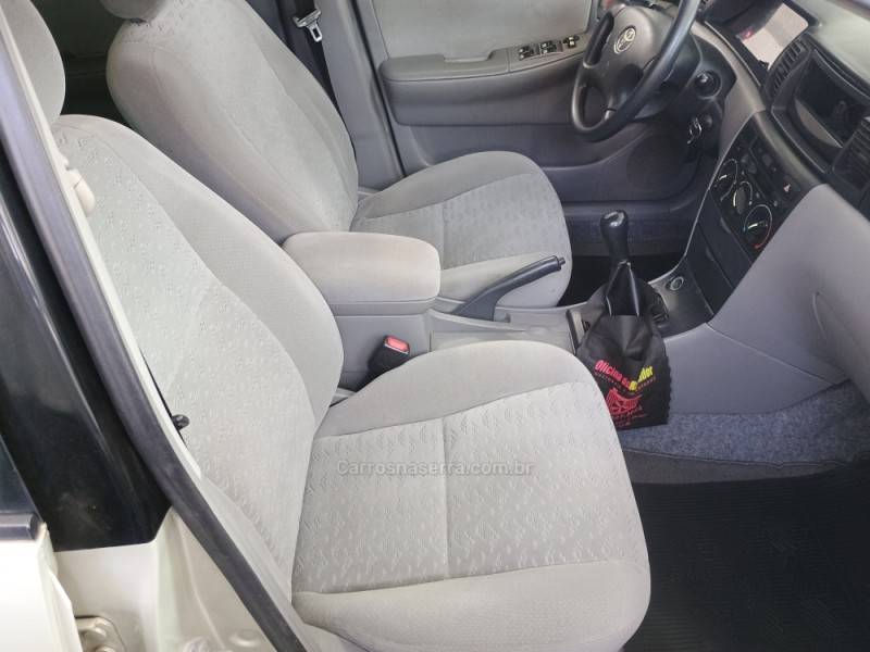 TOYOTA - COROLLA - 2003/2003 - Bege - R$ 35.000,00